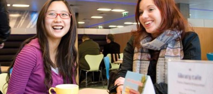 Students in Library Cafe4.jpg