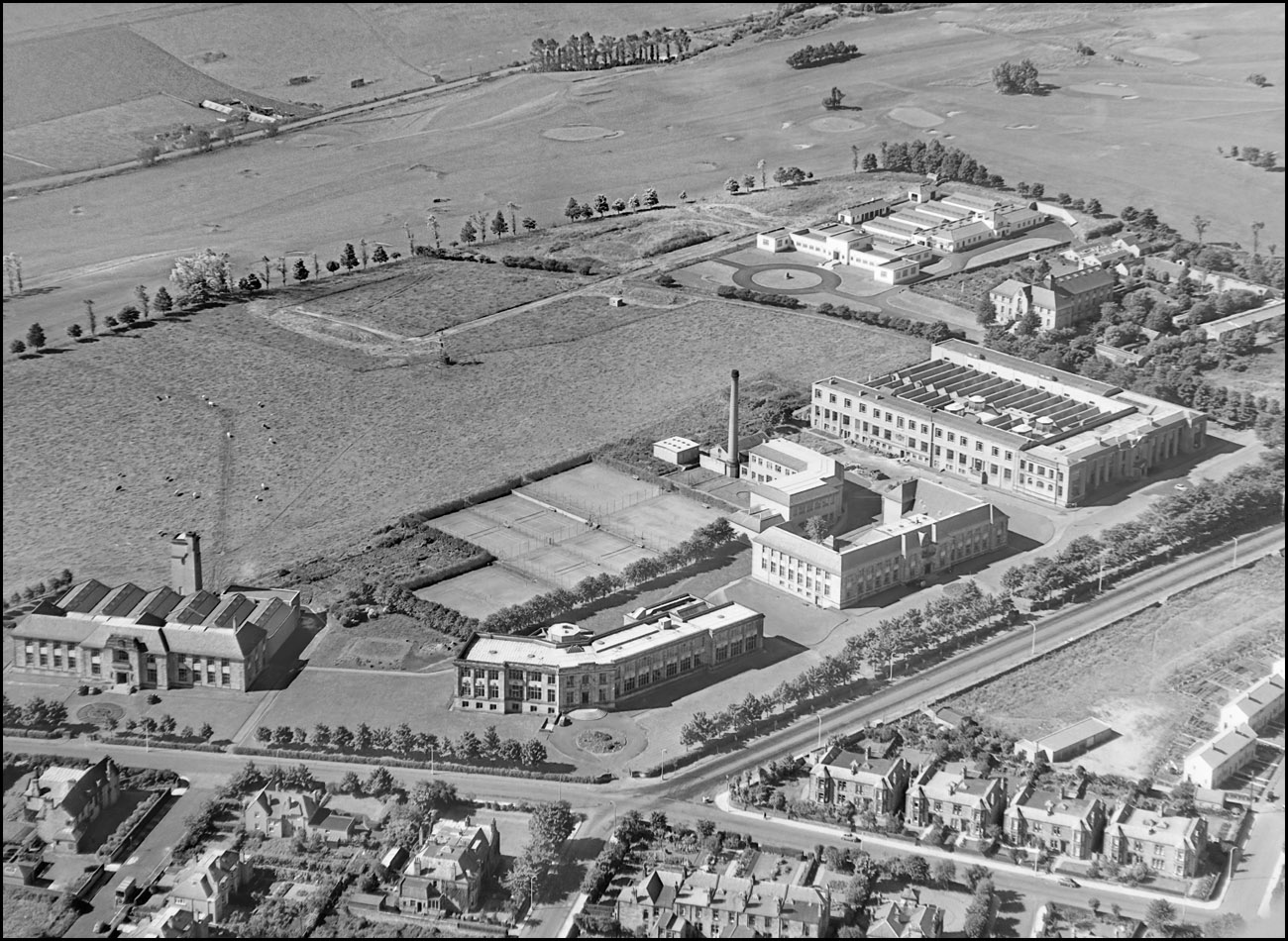 An aerial photograph of The King's Buildings campus in 1954